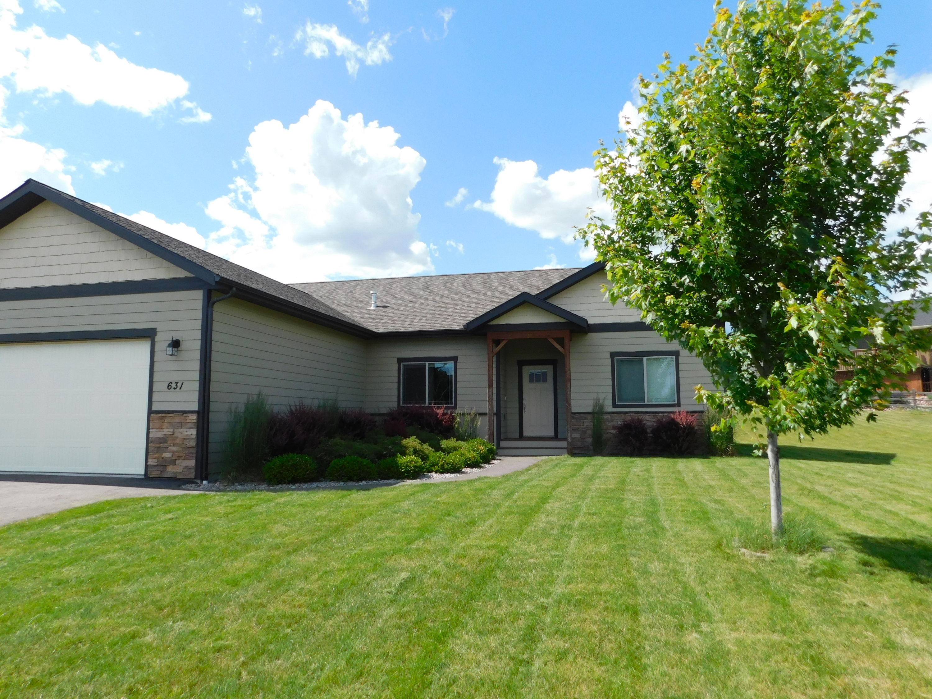 631 Fox Den Trail